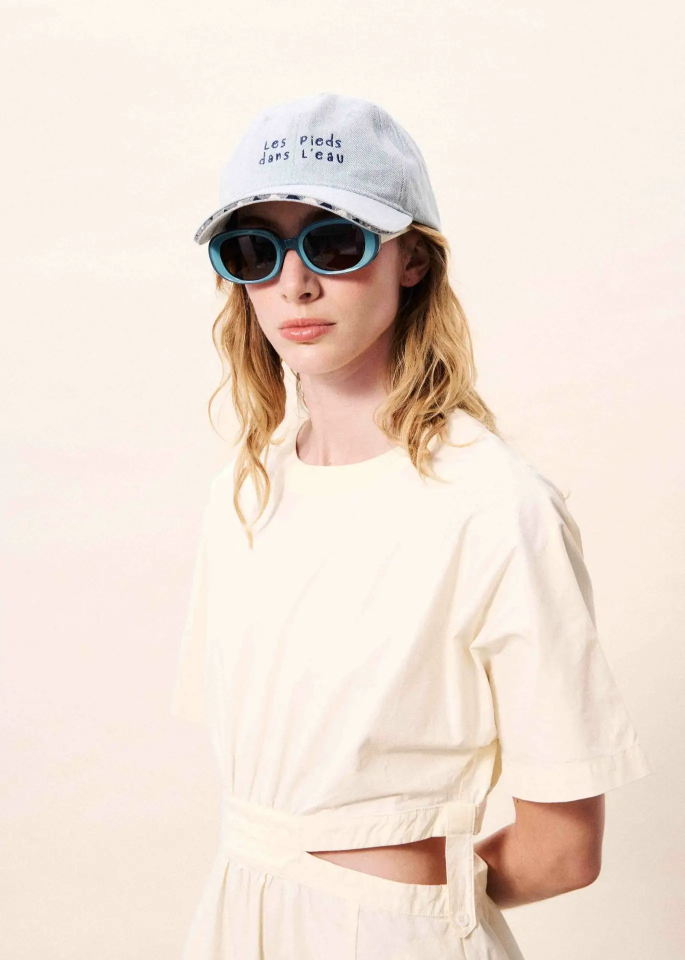 Casquette bleue Les pieds dans l'eau FRNCH